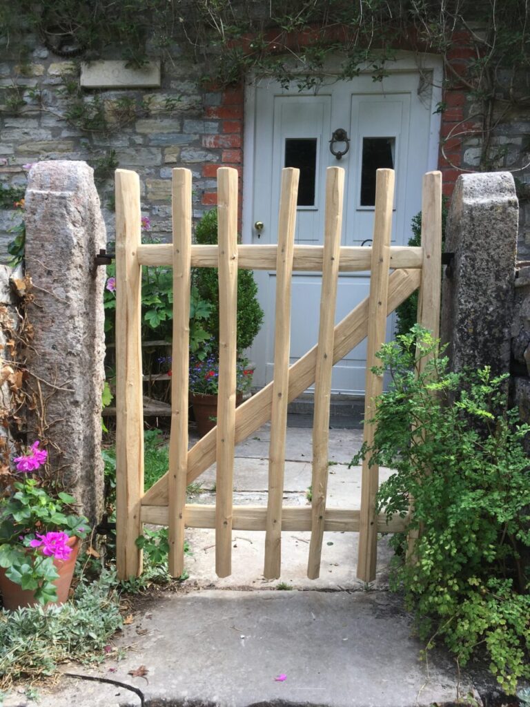 The-Brooklyn-mortise-tenon-chestnut-paling-gate-scaled
